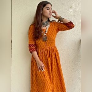 Elegant Orange Printed Kurta